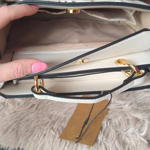 ❌SOLD❌TikTok Viral 🎥 Steve Madden Bevelyn Bag, Vanilla - Picture 6 of 10